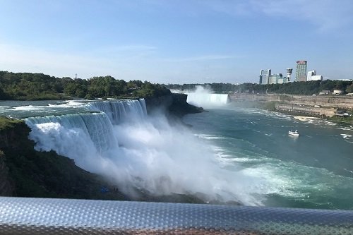 Snap shot of the American Side Falls